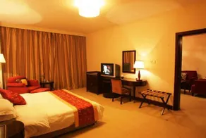 Huaxing Hotel Jinan - Image 3