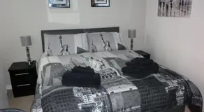 Kirkcaldy High St Apt - Image 2
