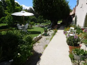 Le Mas Des Chardons - Image 1