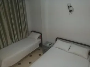 Pioneer Hotel - Image 3