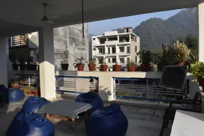 Hashtag Hostels - Image 1
