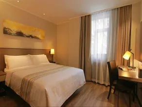 Home Inn Plus Lanzhou Zhangye Road Xiguan Metro Station Zhongshan Bridge - Image 4