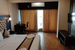 Hotel Sarah International - Image 3