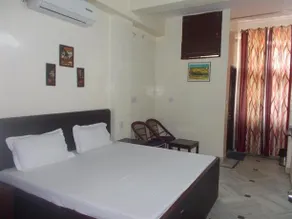 RUDRAKSH GUEST HOUSE - Image 5