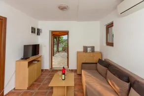 Orahovac Stone House - Image 4