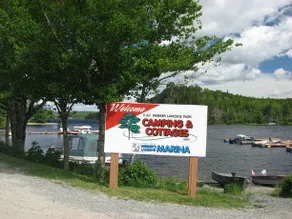 Webber's Lakeside Resort - Image 1