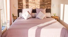 La Vie en Rose - a fully equipped pet friendly contactless house with fenced garden between the fields - Image 3
