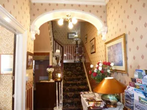 Macdonald House - Image 3