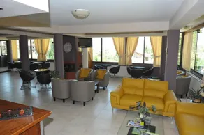 Minaides Hotel - Image 4
