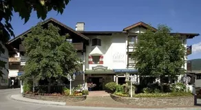 Gasthof & Hotel Dorfkrug - Image 2