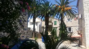 Guesthouse Kod Tri Palme - Image 4