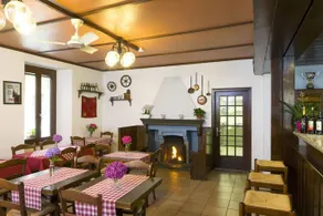 Castello Osteria & Pizzeria - Image 2
