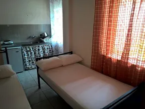 Rooms & Studios Kampouri - Image 2