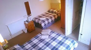 Engleton Guest House - Image 2