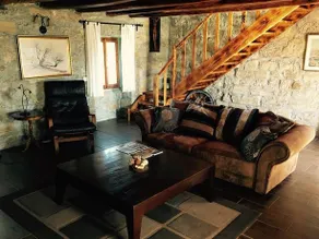 Stone House Ana - Image 3