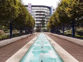 Riverside Apartment - Image 3