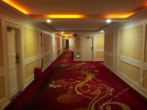 Emperor Hotel - Image 4