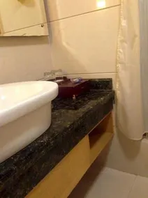 Yulin Civil Aviation Hotel - Image 5
