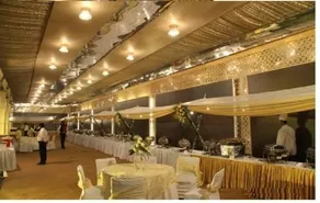 Lilywhite Hotel - Image 2