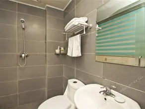 YUEKE SHUGUANG HOTEL - Image 5