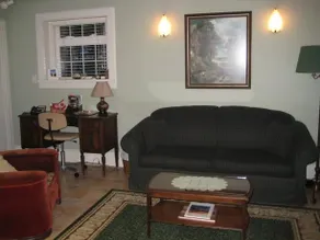 Point Grey Guest House - Image 4