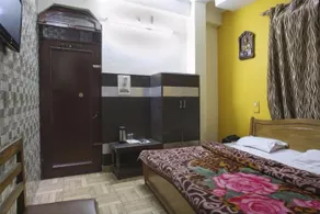 Hotel Tourist Villa - Image 4