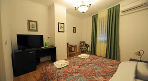 Vu-Dent Apartments - Image 5