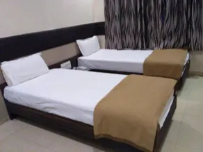 Hotel Pratibha Executive - Image 4