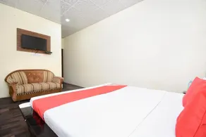 Hotel Jannat by OYO Rooms - Image 2