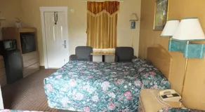 Budget Inn Express - Image 3