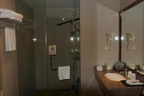 Thank You Hotel (Deqing People's Hospital) - Image 5