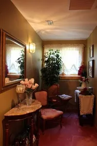 Jewel on the Hill Bed & Breakfast - Image 3