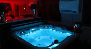JB Whirlpool Suite Hamburg - Image 3