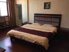 Huafeng Hotel - Image 4