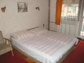 Gyöngyvirág Vendégház - Image 2