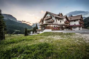 Hotel Arlara - Image 2