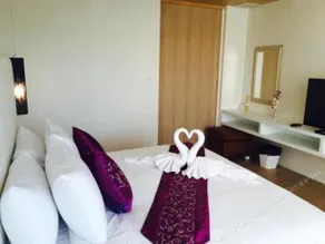 Les Palm Phuket Beach Resort and Spa - Image 2