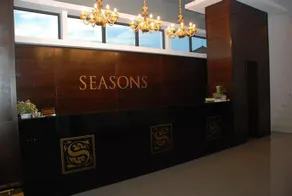 Complex Seasons Onesti - Image 2