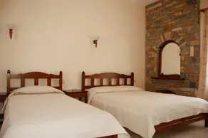 Melifilos Guesthouse - Image 4