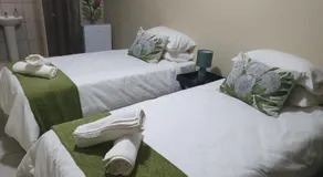 DeLutz Overnight Accommodation Room 2 - Image 3