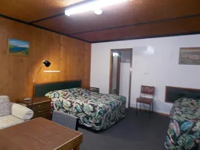 Heywood Motor Inn - Image 2