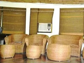 Corbett Crown Resort - Image 2