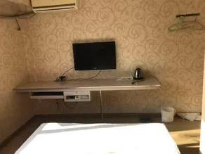 XINLONGMEN HOSTEL - Image 4
