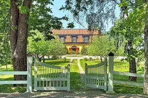 Östa Gård Bed and Breakfast - Image 4