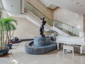 Rongfeng International Hotel - Image 4