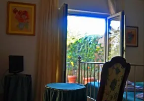 Villa Striano Capri - Guest House - Rooms Garden & Art - Image 3