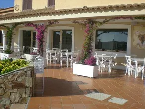 Baia De Bahas Exclusive Resort - Image 2