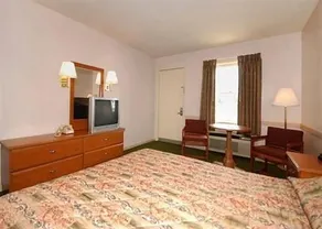 Regal Inn - Image 5