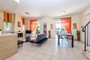 Chloe Villa - Image 4
