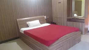 Kmn Resort - Image 5